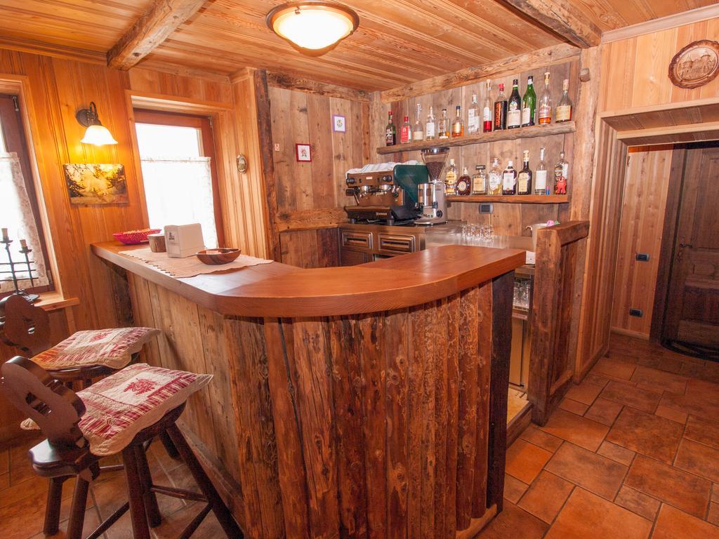 Le Vieux Rascard Chambres D'Hotes Champoluc Eksteriør billede